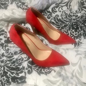 Red Cherry Heels Size: 7